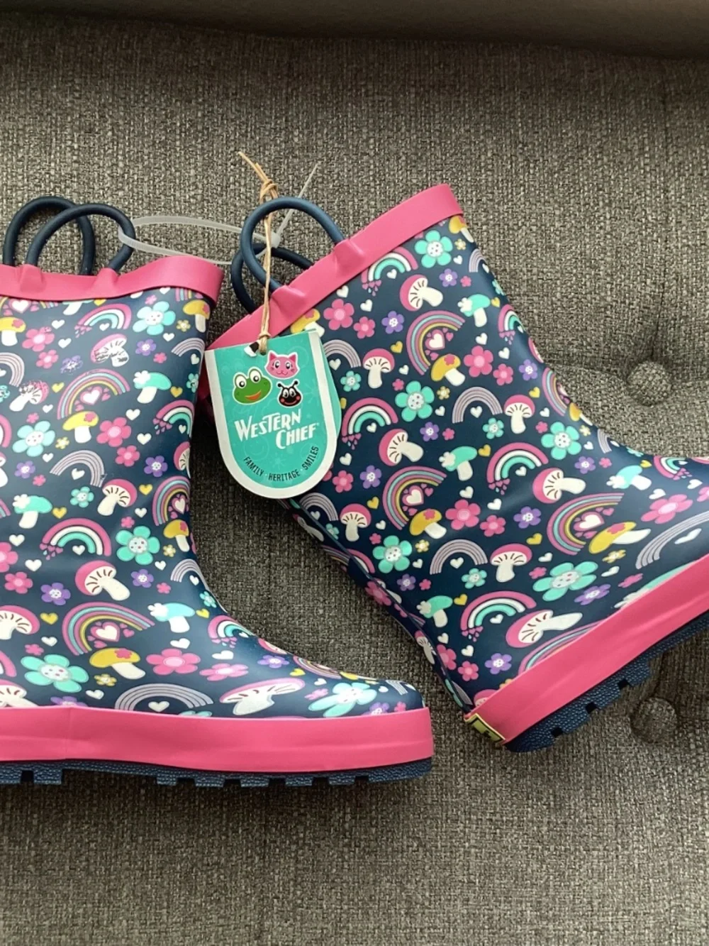 Western Chief Kids' Rainbow Dream Rain Boot, size 1 M